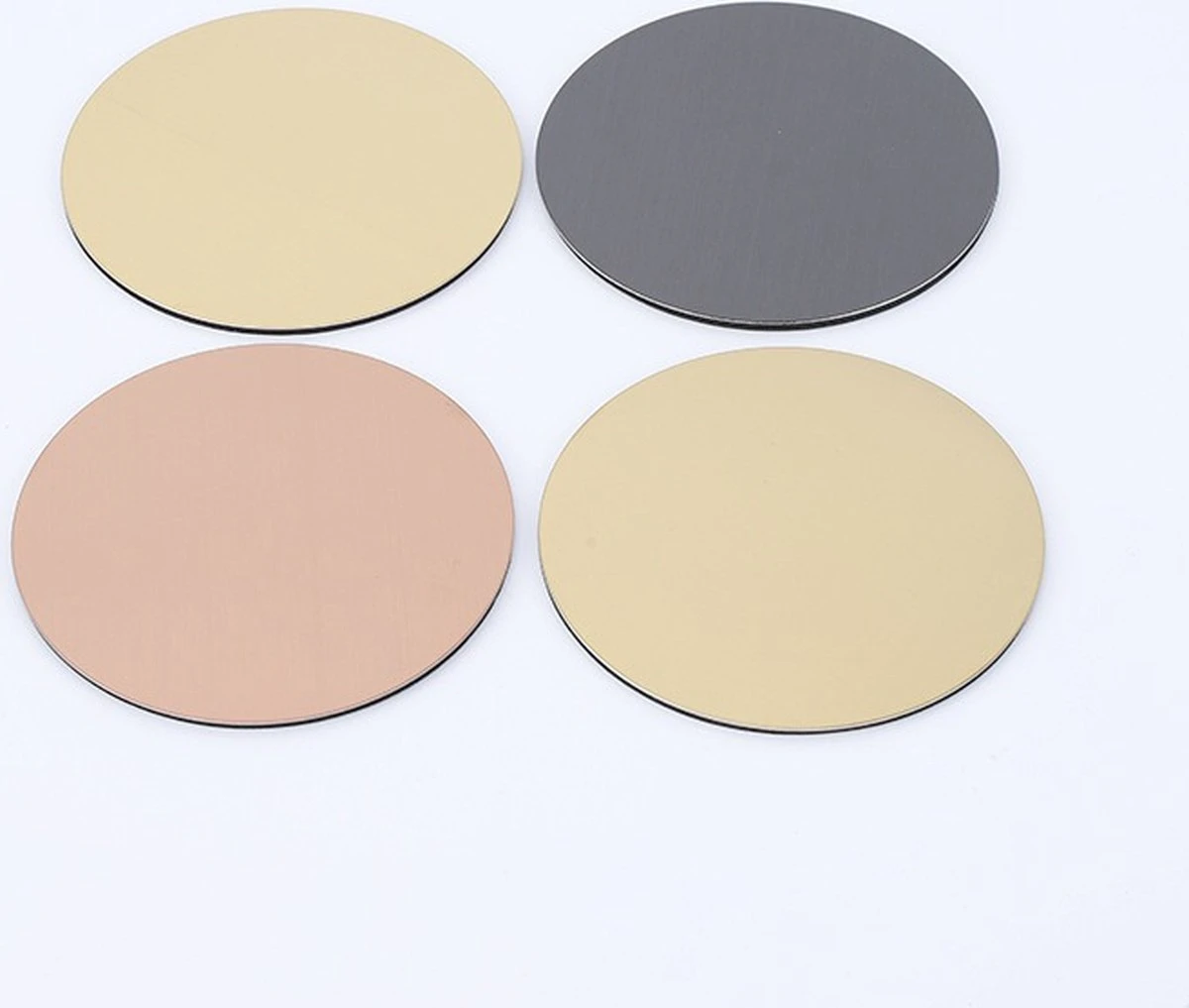 Merkloos Onderzetters Voor Glazen - 6 Stuks Met Houder - Goudkleurig 2 Merkloos Onderzetters Voor Glazen - 6 Stuks Met Houder - Goudkleurig - Afbeelding 2