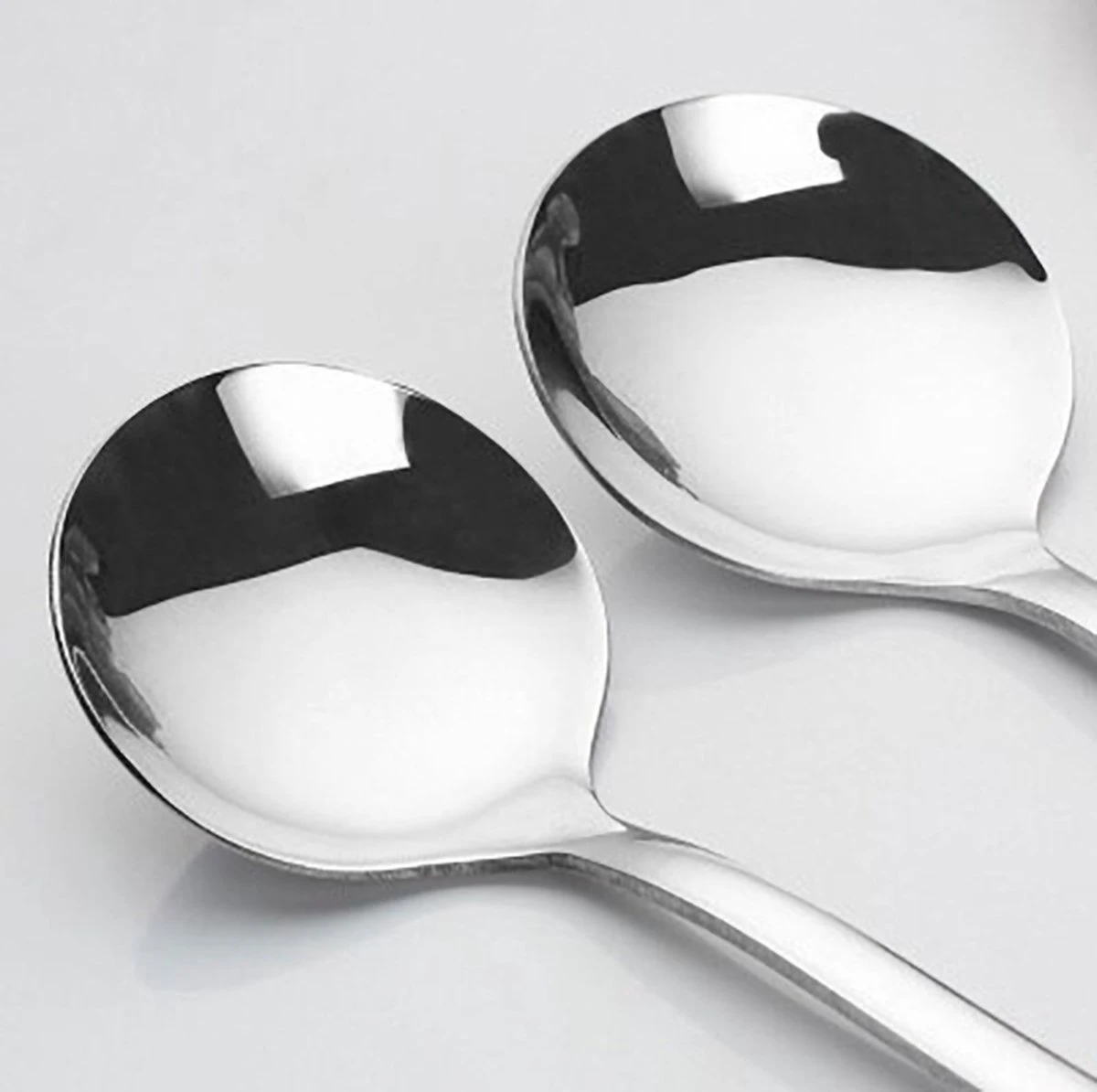 Merkloos Set Van 6 Lange Ronde Lepels - Latte Macchiato - Dessertlepels - 18,5cm - Sorbetlepels - IJslepels - Theelepels - Zilver 1 Merkloos Set Van 6 Lange Ronde Lepels - Latte Macchiato - Dessertlepels - 18,5cm - Sorbetlepels - IJslepels - Theelepels - Zilver