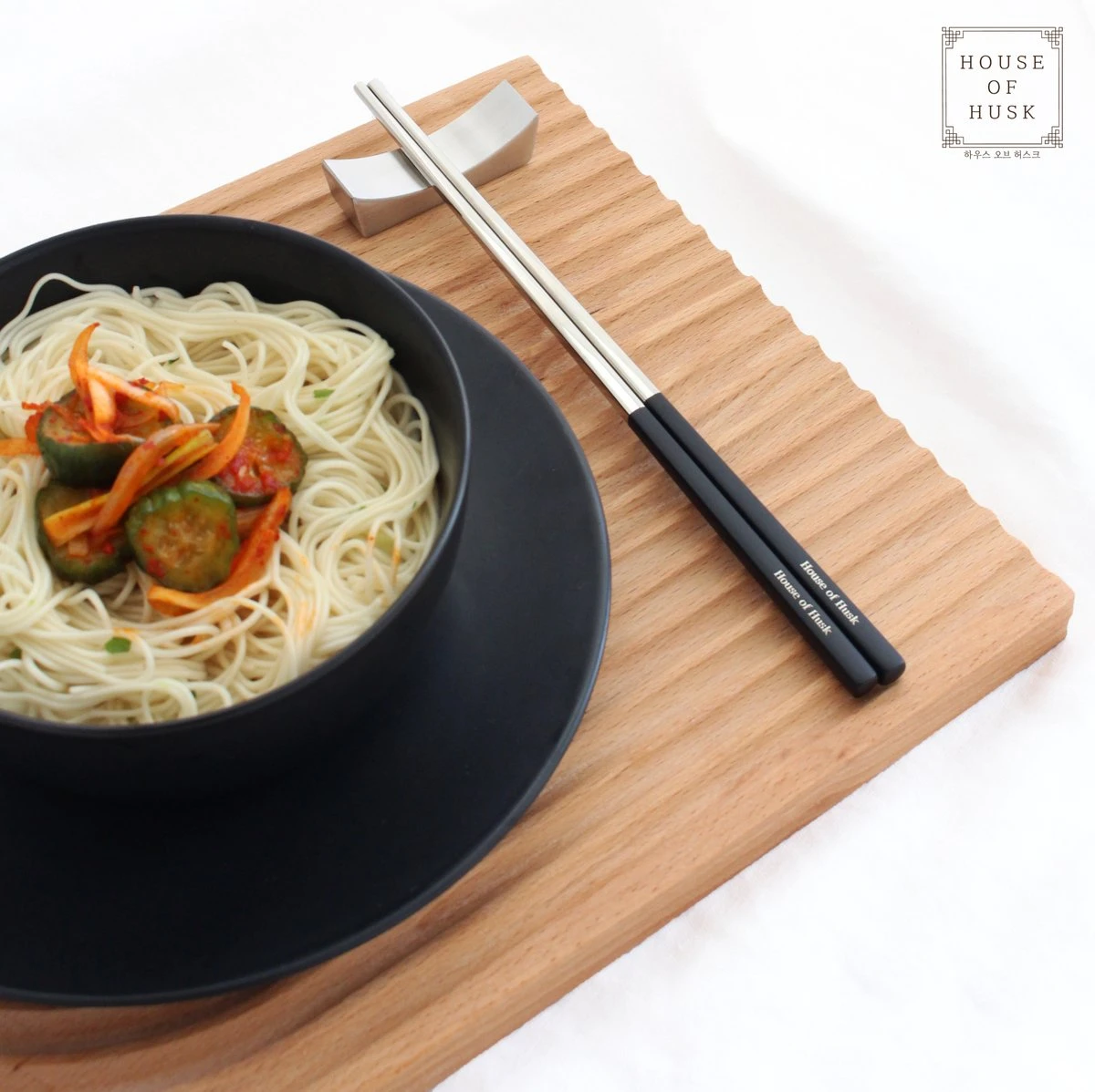 House Of Husk Chopsticks Set - Koreaanse Eetstokjes - Vaatwasserbestendig - RVS - 5 Paar - Duo Tone - Zwart Zilver 3 House Of Husk Chopsticks Set - Koreaanse Eetstokjes - Vaatwasserbestendig - RVS - 5 Paar - Duo Tone - Zwart Zilver - Afbeelding 3