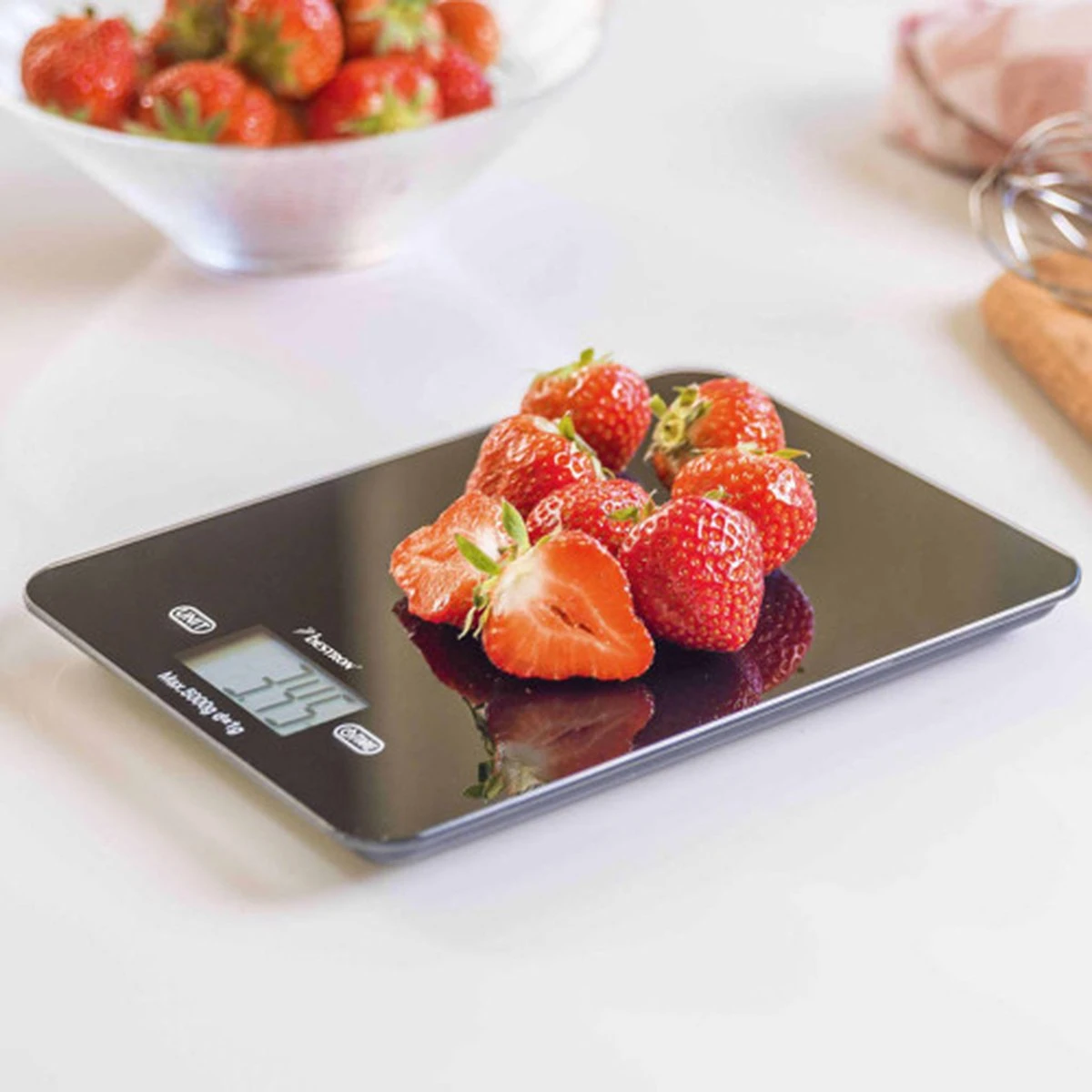Bestron Digitaale Keukenweegschaal Met LCD-display, Voor Tot 5 Kg, Inclusief Batterijen, Kleur: Zwart 2 Bestron Digitaale Keukenweegschaal Met LCD-display, Voor Tot 5 Kg, Inclusief Batterijen, Kleur: Zwart - Afbeelding 2