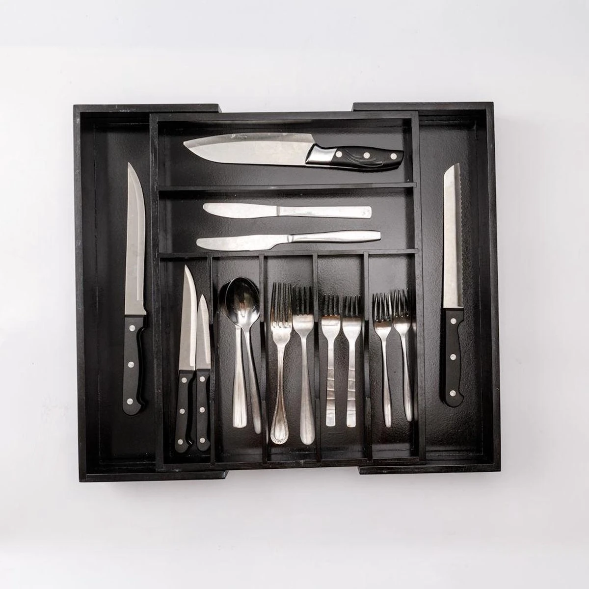 Merkloos Decopatent® Uitschuifbaar Bestekbak - Besteklade - 7 Vaks -> Uitschuifbaar Naar 9 Vakken - Bestekbakken Organizer - Bamboe - Zwart 2 Merkloos Decopatent® Uitschuifbaar Bestekbak - Besteklade - 7 Vaks -> Uitschuifbaar Naar 9 Vakken - Bestekbakken Organizer - Bamboe - Zwart - Afbeelding 2