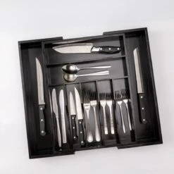 Merkloos Decopatent® Uitschuifbaar Bestekbak - Besteklade - 7 Vaks -> Uitschuifbaar Naar 9 Vakken - Bestekbakken Organizer - Bamboe - Zwart 12 Merkloos Decopatent® Uitschuifbaar Bestekbak - Besteklade - 7 Vaks -> Uitschuifbaar Naar 9 Vakken - Bestekbakken Organizer - Bamboe - Zwart -Merkloos Verkoopwinkel 1200x1200 187
