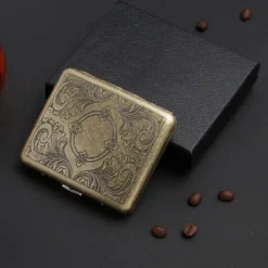 BOTC Sigarettendoosje - Lucky Sigaretten Case - Koper - 18-20 Sigaretten - Sigarettenhouder –Sigaretten Box – Sigaretten Opbergdoosje -Merkloos Verkoopwinkel 1200x1200 2074