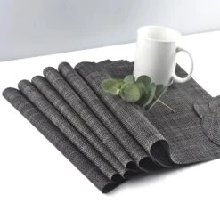 Merkloos De Millennials Duurzame Placemats 6+6 (gratis Coaster) - Zwart- Decoratie - Hittebestendig - Makkelijk Schoon - Fijngeweven PVC - Herbruikbare - Keukenaccessoires - Cadeau -Merkloos Verkoopwinkel 1200x1200 2289