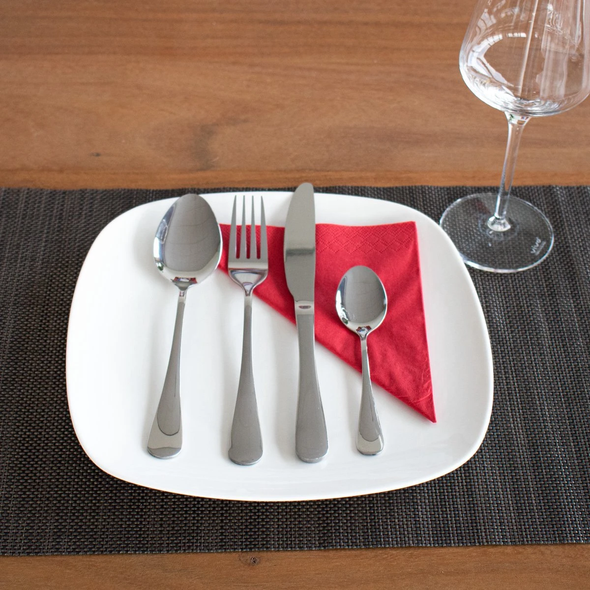 Placemats Set - Saaf Placemat Set Van 6 Stuks - Anti-slip - Kunststof - 30x45cm - Grijs 4 Placemats Set - Saaf Placemat Set Van 6 Stuks - Anti-slip - Kunststof - 30x45cm - Grijs - Afbeelding 4