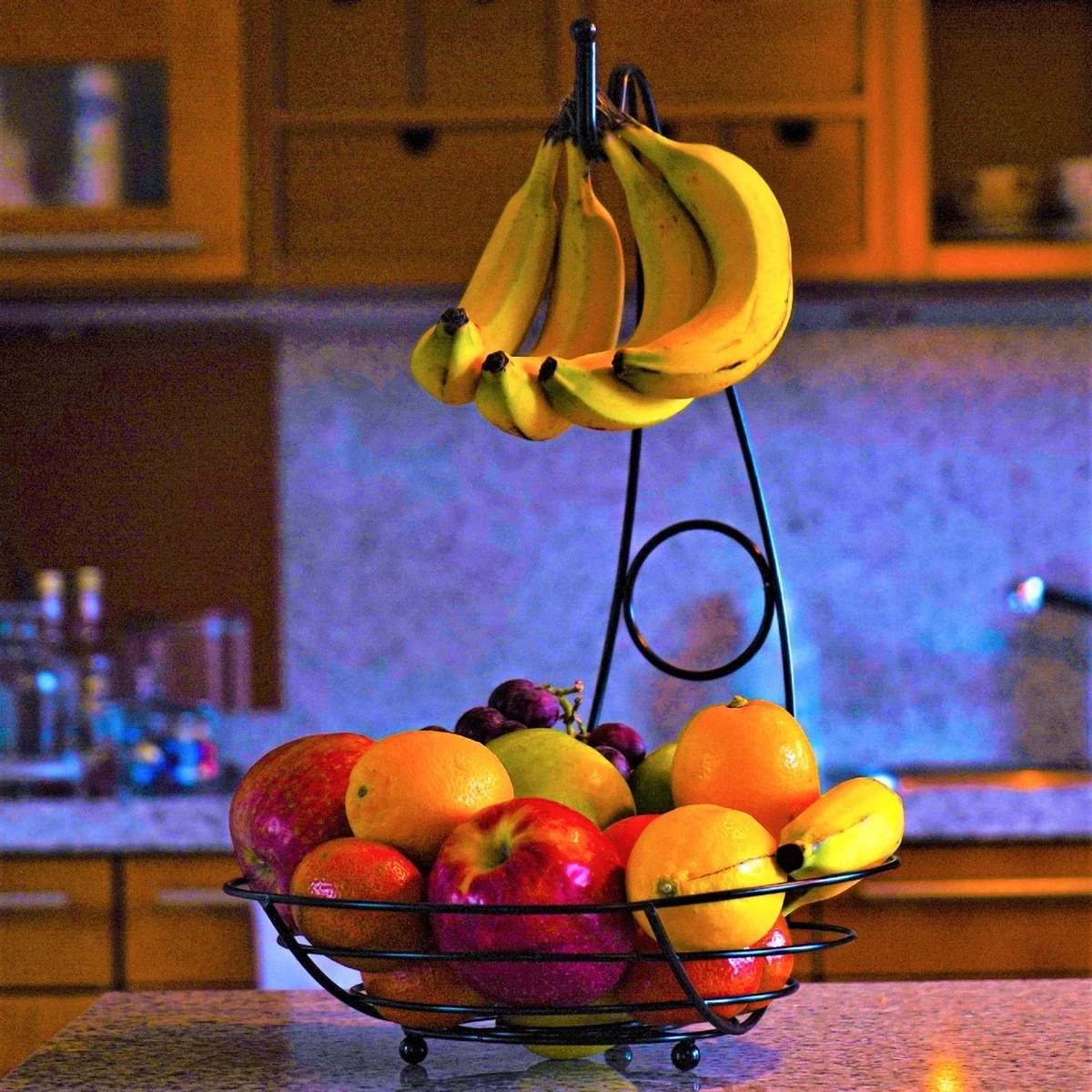 Merkloos Fruitmand Met Banaanhouder – Fruitschaal Zwart – Fruitmand Zwart Metaal – Bananenhouder – Fruitmand Hangend - Decoratieve Schaal – Keuken – 27x27x39 1 Merkloos Fruitmand Met Banaanhouder – Fruitschaal Zwart – Fruitmand Zwart Metaal – Bananenhouder – Fruitmand Hangend - Decoratieve Schaal – Keuken – 27x27x39