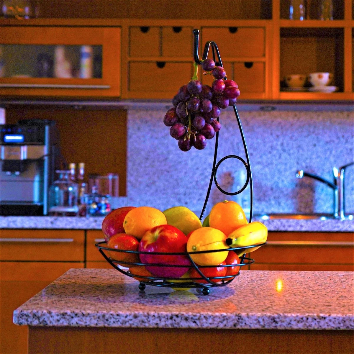 Merkloos Fruitmand Met Banaanhouder – Fruitschaal Zwart – Fruitmand Zwart Metaal – Bananenhouder – Fruitmand Hangend - Decoratieve Schaal – Keuken – 27x27x39 9 Merkloos Fruitmand Met Banaanhouder – Fruitschaal Zwart – Fruitmand Zwart Metaal – Bananenhouder – Fruitmand Hangend - Decoratieve Schaal – Keuken – 27x27x39 - Afbeelding 9