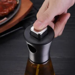 Robuuste Kwaliteit Oliespray RVS Inclusief Trechter - Azijnspray- Verstuiver 200ML- Olijfolie Spray - Avocado Olie Spray - Keuken Spray Olie - Keizer RVS -Merkloos Verkoopwinkel 1200x1200 2868