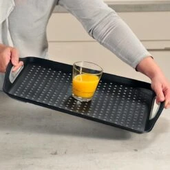 Dienblad Rechthoekig - Anti-slip Dienblad - Diep Dienblad Met Antislip - Met Handvatten - 45.5 X 32 X 4.5 Cm - Kleur: Zwart