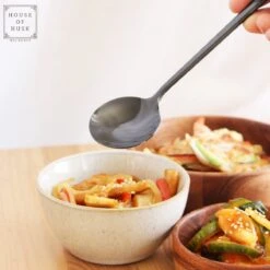 House Of Husk 1 Persoons Chopstick Set - 1 Paar Metalen Koreaanse Eetstokjes - Inclusief Eetlepel En Houder - RVS - Metaal - Eetstokjes - Koreaans - Vaatwasserbestendig - Sushi Chopsticks - Noodles - Zwart 8 House Of Husk 1 Persoons Chopstick Set - 1 Paar Metalen Koreaanse Eetstokjes - Inclusief Eetlepel En Houder - RVS - Metaal - Eetstokjes - Koreaans - Vaatwasserbestendig - Sushi Chopsticks - Noodles - Zwart -Merkloos Verkoopwinkel 1200x1200 480