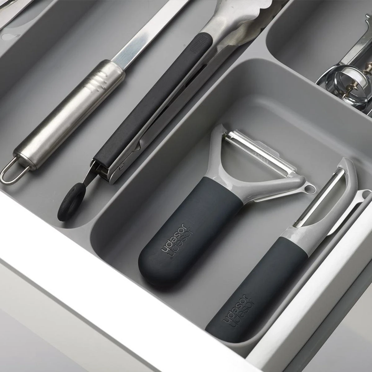 Joseph Joseph Bestekbak 8-vakken - Grijs - Sorteervakken 2 Joseph Joseph Bestekbak 8-vakken - Grijs - Sorteervakken - Afbeelding 2