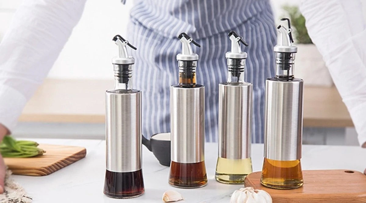 Oliefles - Met Schenktuit - 300ml - Luxe Oliefles - Olijfolie Fles - Oliefles - Olie- En Azijnstel - Azijnfles 4 Oliefles - Met Schenktuit - 300ml - Luxe Oliefles - Olijfolie Fles - Oliefles - Olie- En Azijnstel - Azijnfles - Afbeelding 4