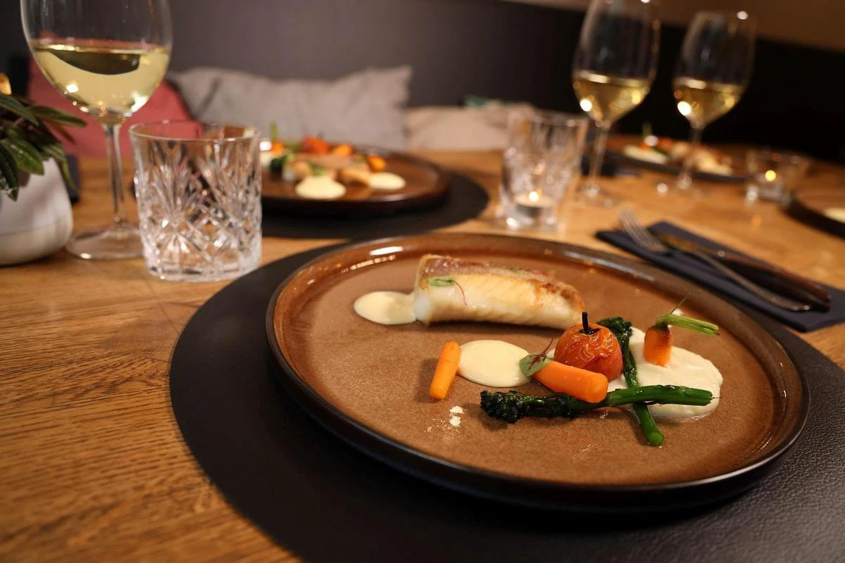 Jay Hill Placemats - Vegan Leer - Zwart - ø 38 Cm - 6 Stuks 4 Jay Hill Placemats - Vegan Leer - Zwart - ø 38 Cm - 6 Stuks - Afbeelding 4