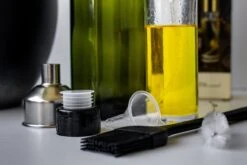 Olijfolie Fles – Olijfolie/ Azijn – 500 ML – Glazen Oliefles – Luxe Olie Fles - Navulbaar – Inclusief Schenktuit, Trechter En Dop Met Kurk – Olijfolie Set – Olijfolie Sprayer Inclusief Accessoires – 100 ML – Olijfolie Verstuiver Voor Keuken Of BBQ 19 Olijfolie Fles – Olijfolie/ Azijn – 500 ML – Glazen Oliefles – Luxe Olie Fles - Navulbaar – Inclusief Schenktuit, Trechter En Dop Met Kurk – Olijfolie Set – Olijfolie Sprayer Inclusief Accessoires – 100 ML – Olijfolie Verstuiver Voor Keuken Of BBQ -Merkloos Verkoopwinkel 1200x800 171