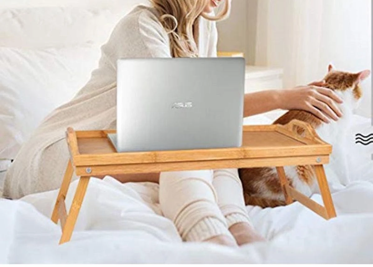 Merkloos Decopatent® Bamboe Inklapbare Bedtafel Voor Op Bed Met Dienblad - Houten Bedtafelje - Laptoptafel - Ontbijt Bed - Bank Dienblad 5 Merkloos Decopatent® Bamboe Inklapbare Bedtafel Voor Op Bed Met Dienblad - Houten Bedtafelje - Laptoptafel - Ontbijt Bed - Bank Dienblad - Afbeelding 5