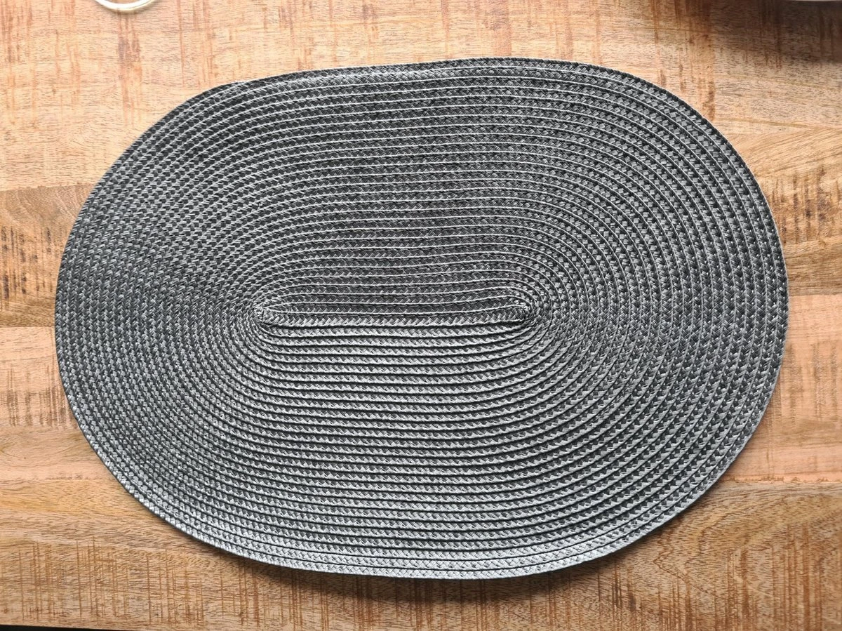 Merkloos EVER HOME Placemats- 4 STUKS - Ovaal - Placemat - Donkergrijs - 45x30cm 4 Merkloos EVER HOME Placemats- 4 STUKS - Ovaal - Placemat - Donkergrijs - 45x30cm - Afbeelding 4