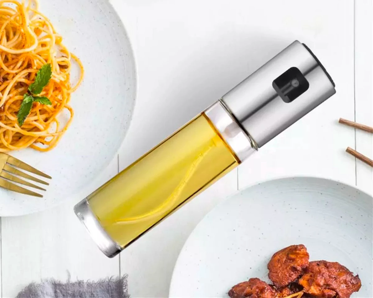 Merkloos Olijfolie Sprayer - Diffuser & Verstuiver - Glas & RVS - 100mL 6 Merkloos Olijfolie Sprayer - Diffuser & Verstuiver - Glas & RVS - 100mL - Afbeelding 6