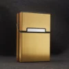 Merkloos Sigarettenhouder | Opbergbox | Sigarettendoosje | Sigaretten Opberg Doos | Plastic Metaal Kunststof | Goud