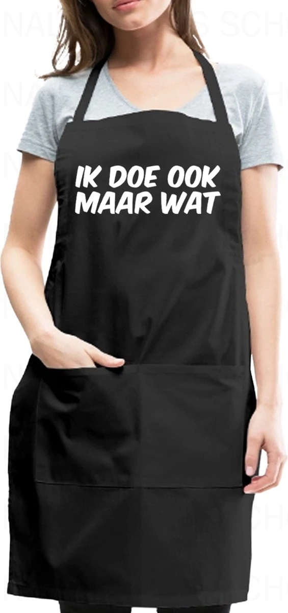 IK DOE OOK MAAR WAT Unisex Schort - Zwart - One Size (volwassenen) - Keuken Schort - Barbeque BBQ Schort - Bedieningsschort - Grappige Teksten - Original Kwoots- Voor Zowel Mannen Als Vrouwen - Verstelbaar - Wasbaar - Cadeau - Apron 1 IK DOE OOK MAAR WAT Unisex Schort - Zwart - One Size (volwassenen) - Keuken Schort - Barbeque BBQ Schort - Bedieningsschort - Grappige Teksten - Original Kwoots- Voor Zowel Mannen Als Vrouwen - Verstelbaar - Wasbaar - Cadeau - Apron