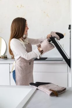 Gripper Ovenwant - Antislip - Set Van 2 - Grijs 8 Gripper Ovenwant - Antislip - Set Van 2 - Grijs -Merkloos Verkoopwinkel 799x1200 4