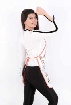 Merkloos Tavas Pvc Keukenschort | Kookschort | Keukenschort Dames | Keukenschort Voor Vrouwen| Katoen | Waterdichte Achterkant | 50 X 70cm | Meisje Op De Schommel | Wit-oranje -Merkloos Verkoopwinkel 808x1200 1