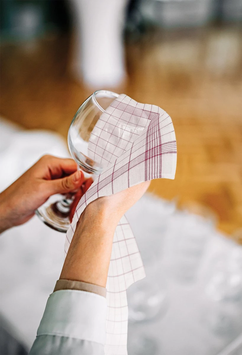 Treb Horecalinnen Glasdoeken 4 Stuks Wit Met Rode Lijnen 70x70cm - Treb Towels 2 Treb Horecalinnen Glasdoeken 4 Stuks Wit Met Rode Lijnen 70x70cm - Treb Towels - Afbeelding 2