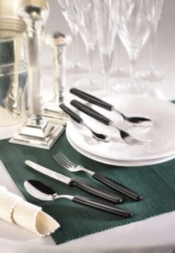 Victorinox Swiss Classic Tafelmessenset - 11cm - 3-delig - Zwart - Gekarteld - RVS En Kunststof -Merkloos Verkoopwinkel 827x1200