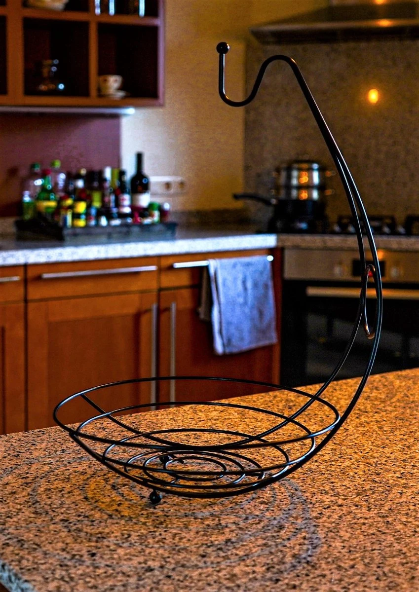 Merkloos Fruitmand Met Banaanhouder – Fruitschaal Zwart – Fruitmand Zwart Metaal – Bananenhouder – Fruitmand Hangend - Decoratieve Schaal – Keuken – 27x27x39 4 Merkloos Fruitmand Met Banaanhouder – Fruitschaal Zwart – Fruitmand Zwart Metaal – Bananenhouder – Fruitmand Hangend - Decoratieve Schaal – Keuken – 27x27x39 - Afbeelding 4