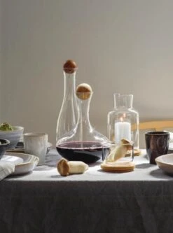 Sagaform - Nature - Wijn Karaf Met Eiken Stopper -Merkloos Verkoopwinkel 889x1200 2