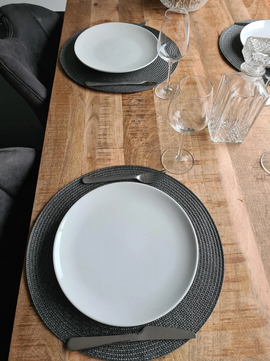 Merkloos Placemats - Rond - 38 Cm - 4 Stuks - Onderlegger - Hitte Bestendig - Donker Grijs - Luxe Uitstraling 2 Merkloos Placemats - Rond - 38 Cm - 4 Stuks - Onderlegger - Hitte Bestendig - Donker Grijs - Luxe Uitstraling - Afbeelding 2