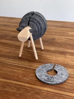 O.N. Der Zetter - Onderzetters Voor Glazen - Houten Rendier XL Met 12 Vilten Onderzetters - Groot - Rond - Donkergrijs - Bruin - Decoratie - Hittebestendig - Housewarming - Afscheid - Kado - Verjaardag - Man - Vrouw - Pasen Cadeau Feest Uniek 25 Euro 16 O.N. Der Zetter - Onderzetters Voor Glazen - Houten Rendier XL Met 12 Vilten Onderzetters - Groot - Rond - Donkergrijs - Bruin - Decoratie - Hittebestendig - Housewarming - Afscheid - Kado - Verjaardag - Man - Vrouw - Pasen Cadeau Feest Uniek 25 Euro -Merkloos Verkoopwinkel 899x1200 44