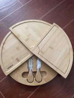 Selotus® -Tapasplank - Borrelplank - Serveerplank - Kaasplank - Hapjesplank - Inclusief Kaasmesjes - Taspasplank Bamboe - Borrelplank Rond - Inclusief Ebook - ø 38 Cm